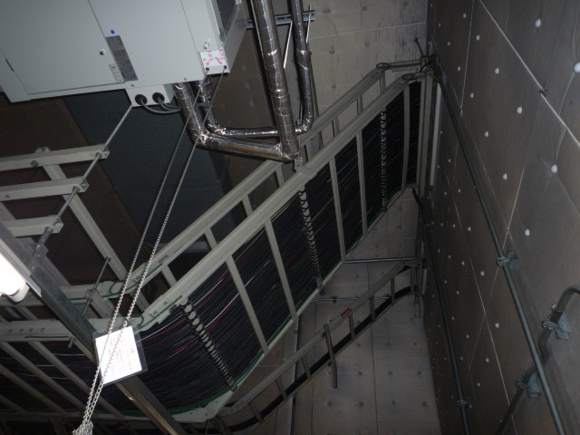 新宿サンエー受変電設備更新改修工事 施工写真1