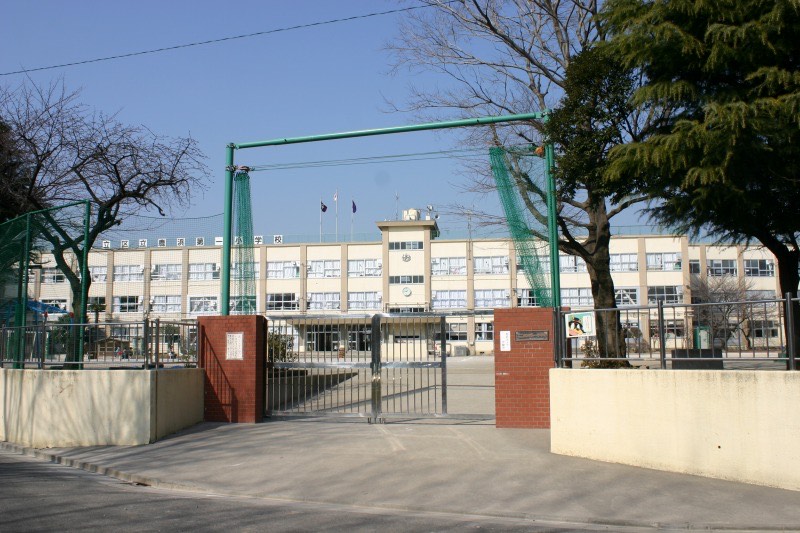 足立区立鹿浜第一小学校 施工写真1