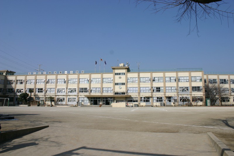 足立区立鹿浜第一小学校 施工写真2