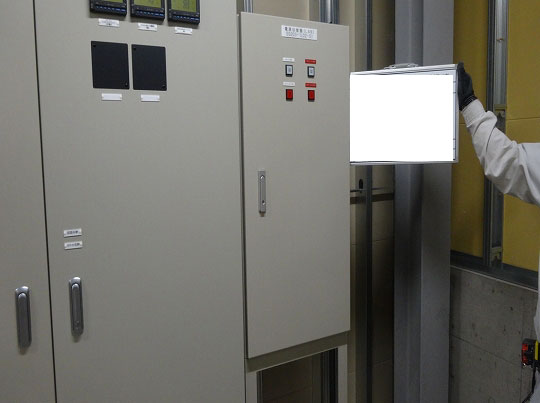 豊洲市場5街区電源切替盤増設工事 施工写真4